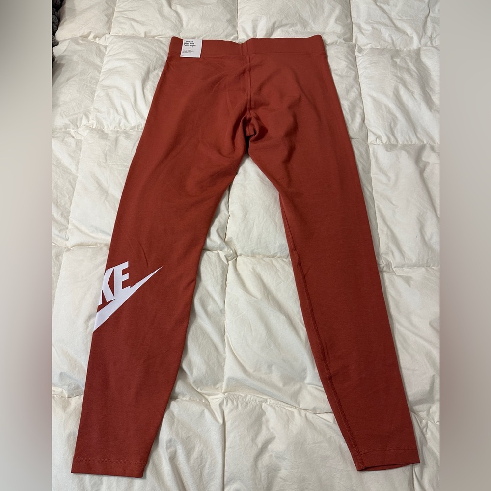 Nike Essential Tight Fit High Rise Full Length Leggings - NWT - Size L - Picture 6 of 16